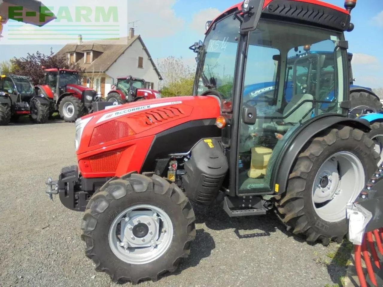 Traktor типа McCormick x2.055, Gebrauchtmaschine в Authon (Фотография 1)