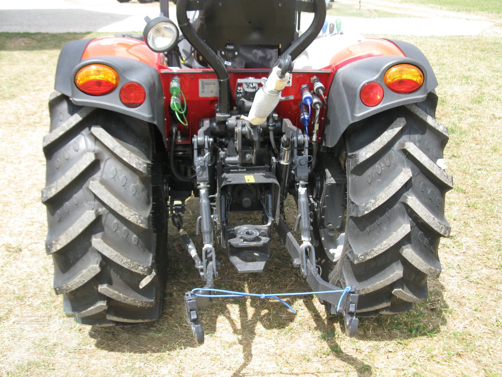 Traktor des Typs McCormick X2.055, Neumaschine in Pottenstein (Bild 5)