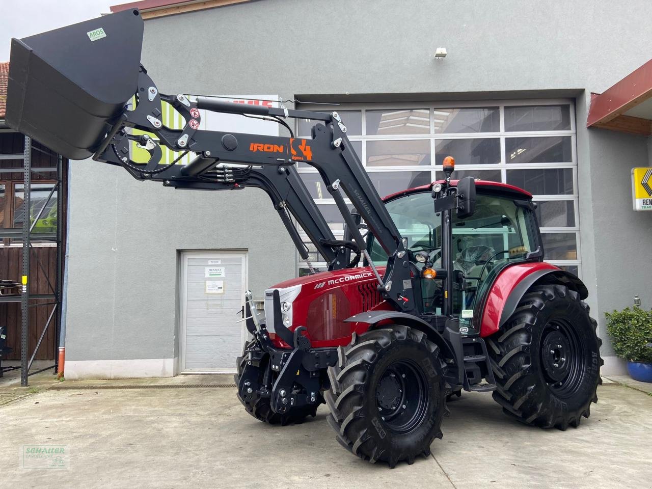 Traktor typu McCormick X4.080 in Sonderlackierung, mit Frontlader hydr. Wendeschaltung, Neumaschine w Geiselhöring (Zdjęcie 3)