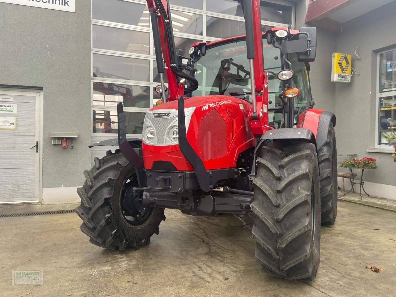 Traktor του τύπου McCormick X4.080 mit Frontlader, Klima, Akion Powershuttle kostenlos!, Neumaschine σε Geiselhöring (Φωτογραφία 10)