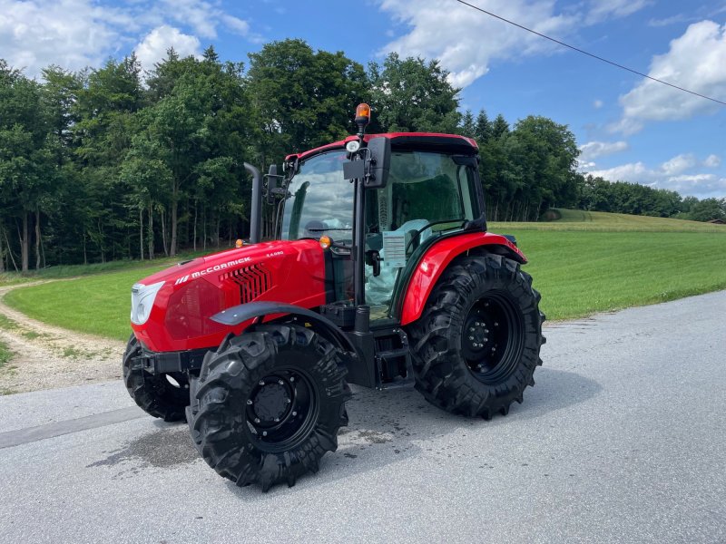 Traktor des Typs McCormick X4.080, Neumaschine in Fürsteneck (Bild 1)