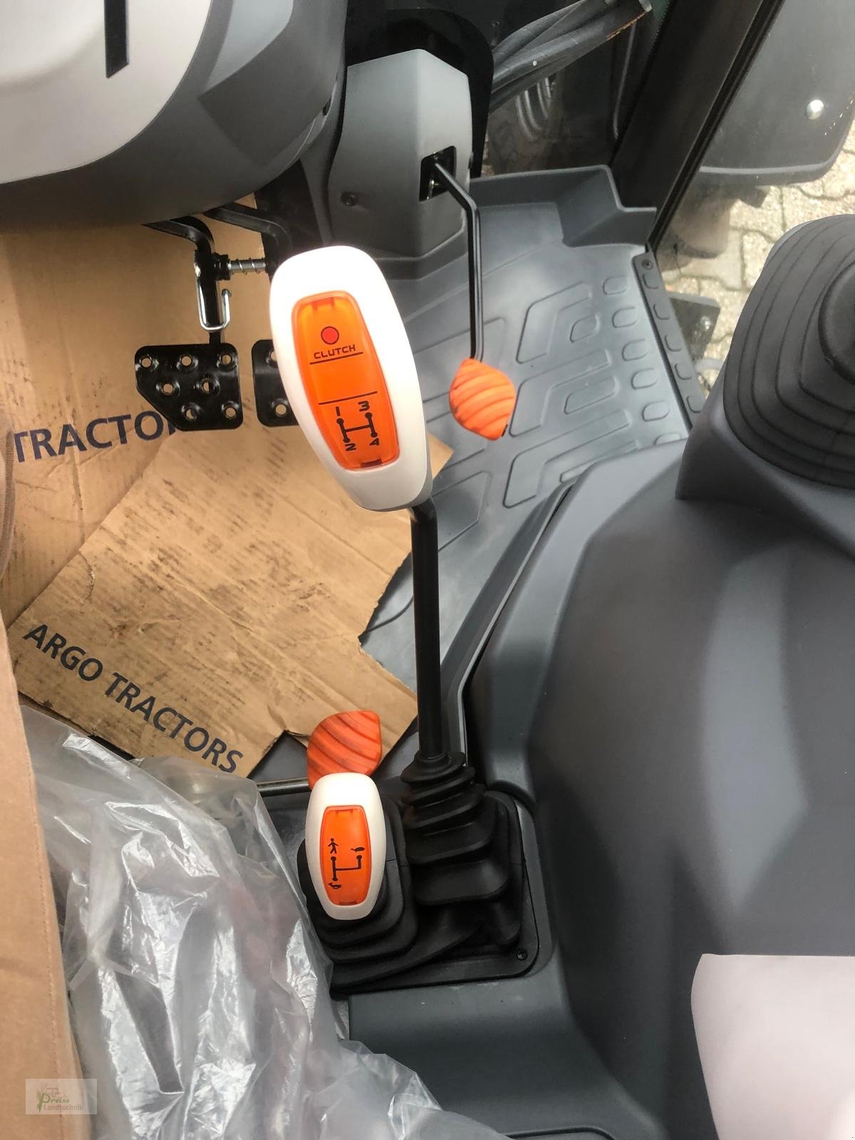 Traktor typu McCormick X4.080, Neumaschine v Bad Kötzting (Obrázek 17)