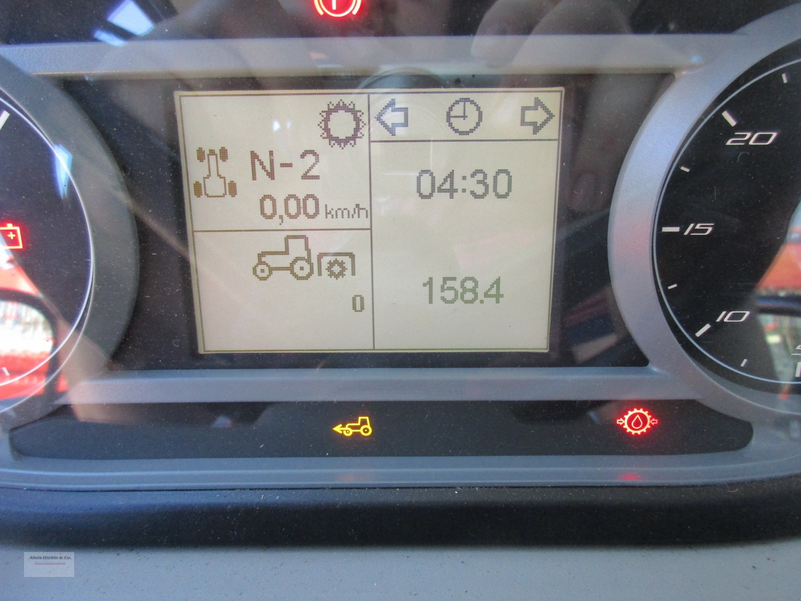 Traktor of the type McCormick X4.70 N, Neumaschine in Tapfheim (Picture 10)