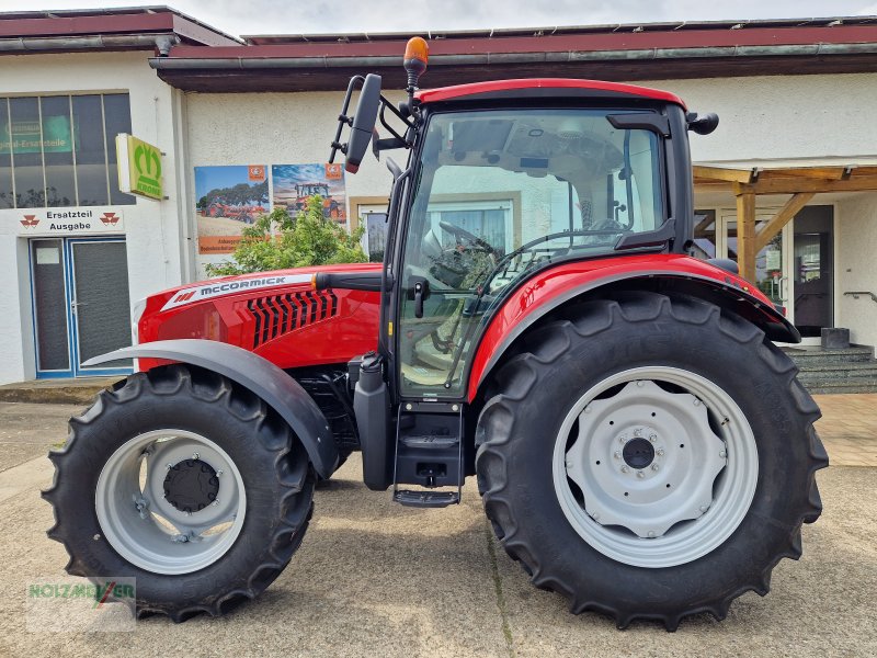 McCormick X5.085, Neumaschine, Baujahr: 2023, Betriebsstunden: 4 Stunden (Bild 1) Traktor des Typs McCormick X5.085, Neumaschine in Gunzenhausen (Bild 1)