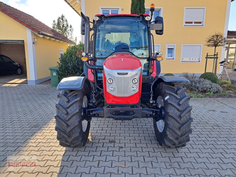 Traktor of the type McCormick X5.085, Neumaschine in Titting (Picture 1)
