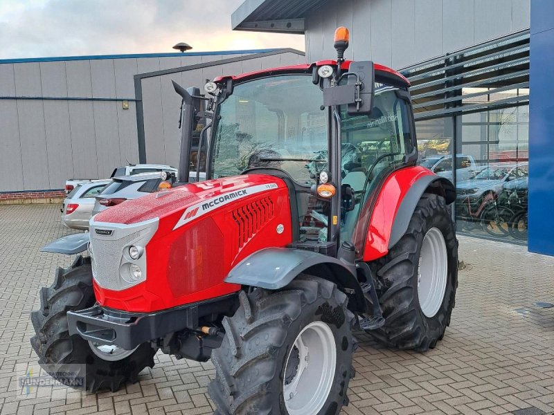 Traktor of the type McCormick X5.085, Neumaschine in Bassum (Picture 1)
