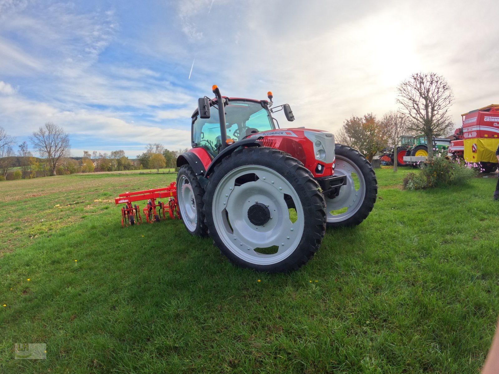 Traktor of the type McCormick X5.110-HC, Neumaschine in Aresing (Picture 4)