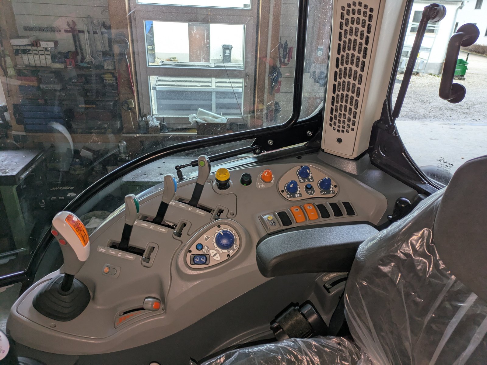 Traktor typu McCormick X5.110, Neumaschine w Inchenhofen - Sainbach (Zdjęcie 5)