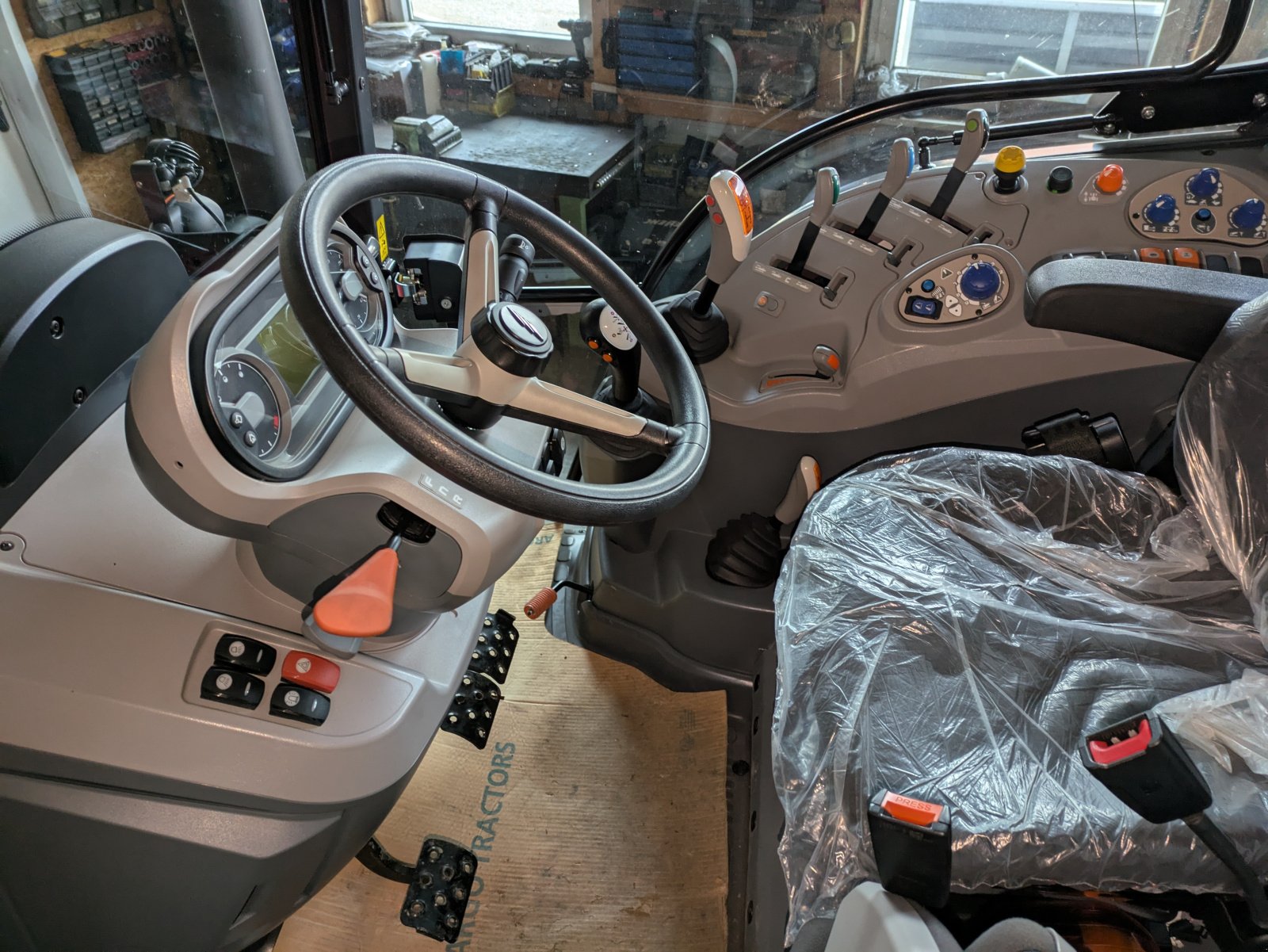 Traktor typu McCormick X5.110, Neumaschine w Inchenhofen - Sainbach (Zdjęcie 6)