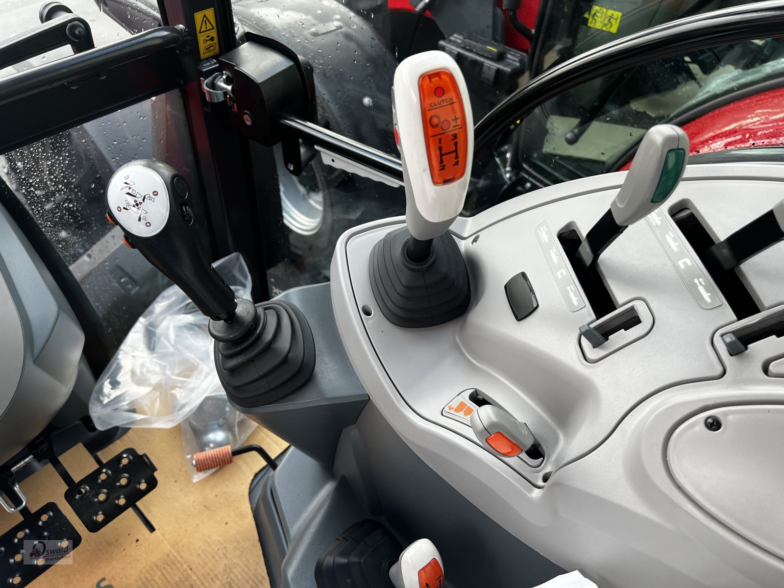 Traktor του τύπου McCormick X5.110, Neumaschine σε Regen (Φωτογραφία 10)