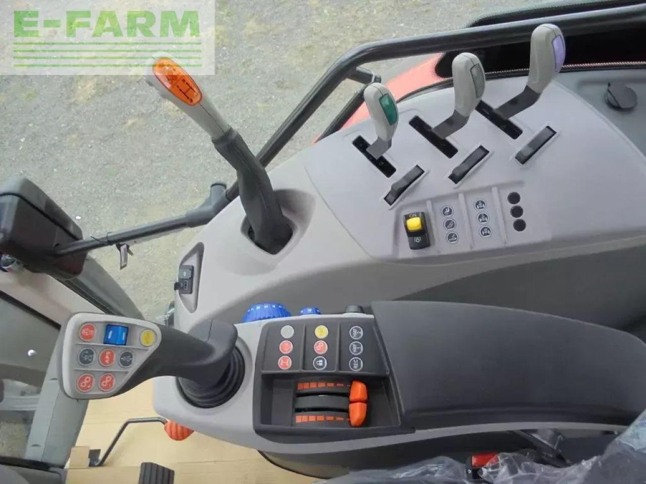 Traktor du type McCormick x6-415m, Gebrauchtmaschine en Authon (Photo 11)