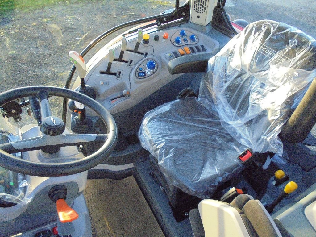 Traktor typu McCormick X6-55, Gebrauchtmaschine v AUTHON (Obrázek 10)