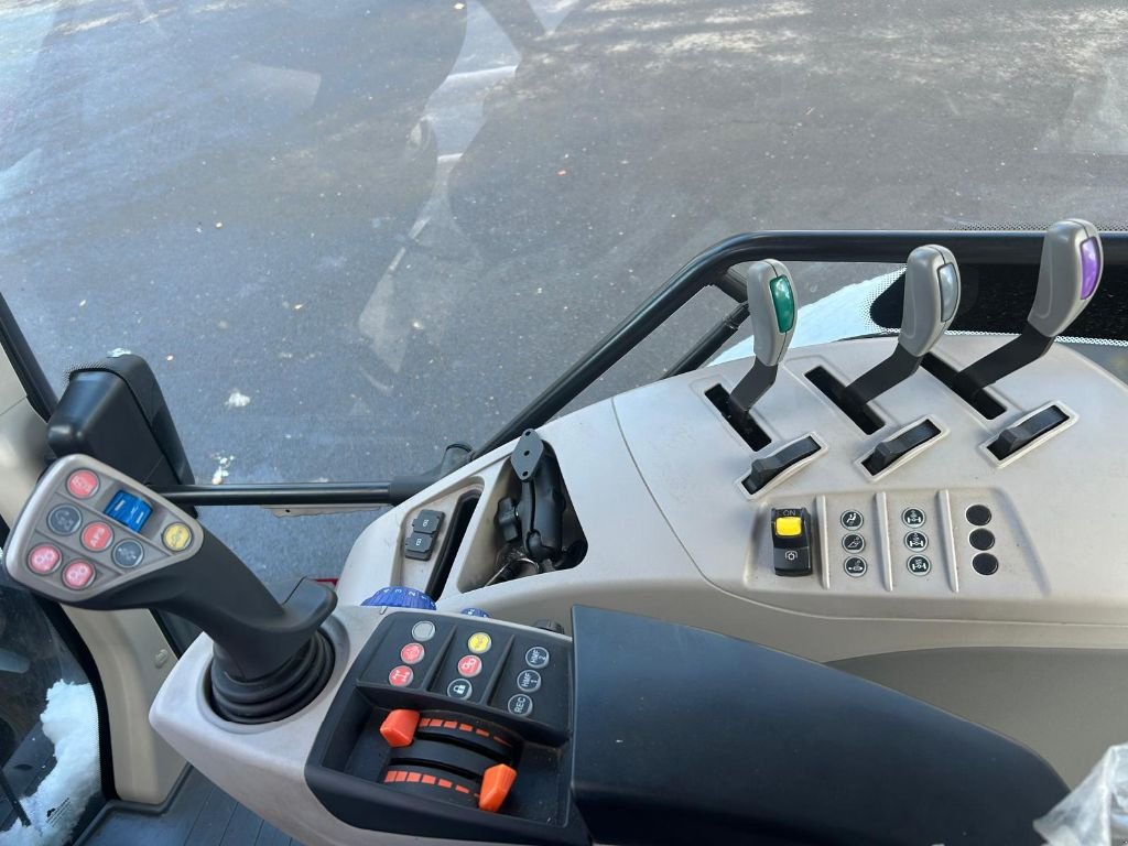 Traktor tipa McCormick X6.413, Gebrauchtmaschine u PIERREFORT (Slika 5)