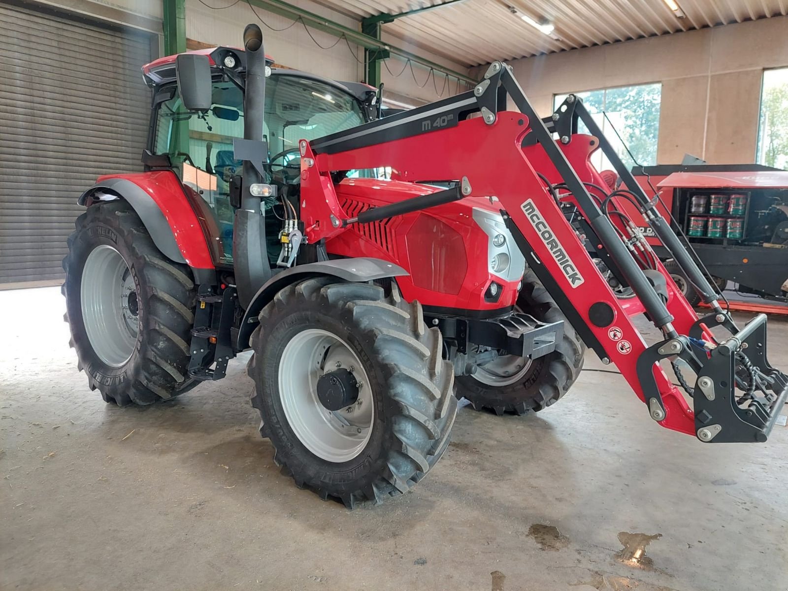 Traktor tip McCormick X6.414 P6-Drive, Vorführmaschine in Oberweidelham (Poză 1)