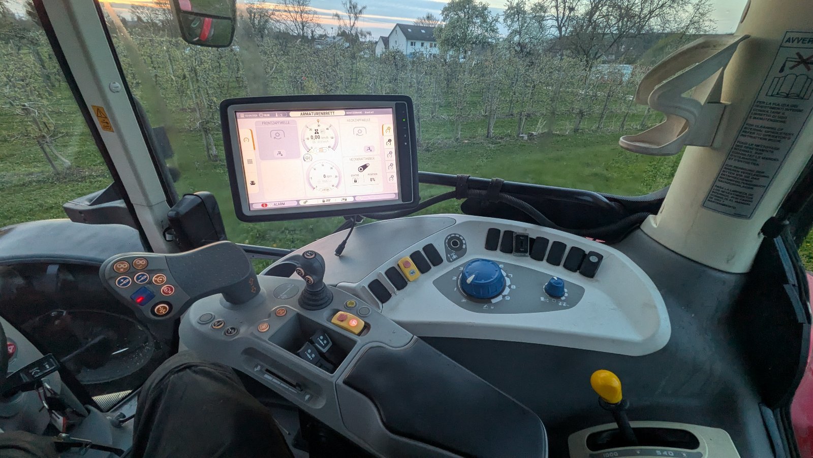 Traktor типа McCormick X6.430 VT Drive, Gebrauchtmaschine в Ehrenkirchen (Фотография 4)