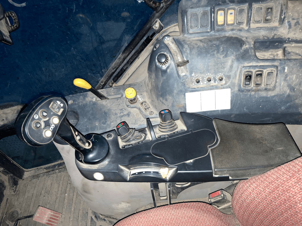 Traktor типа McCormick X70.70, Gebrauchtmaschine в TREMEUR (Фотография 5)