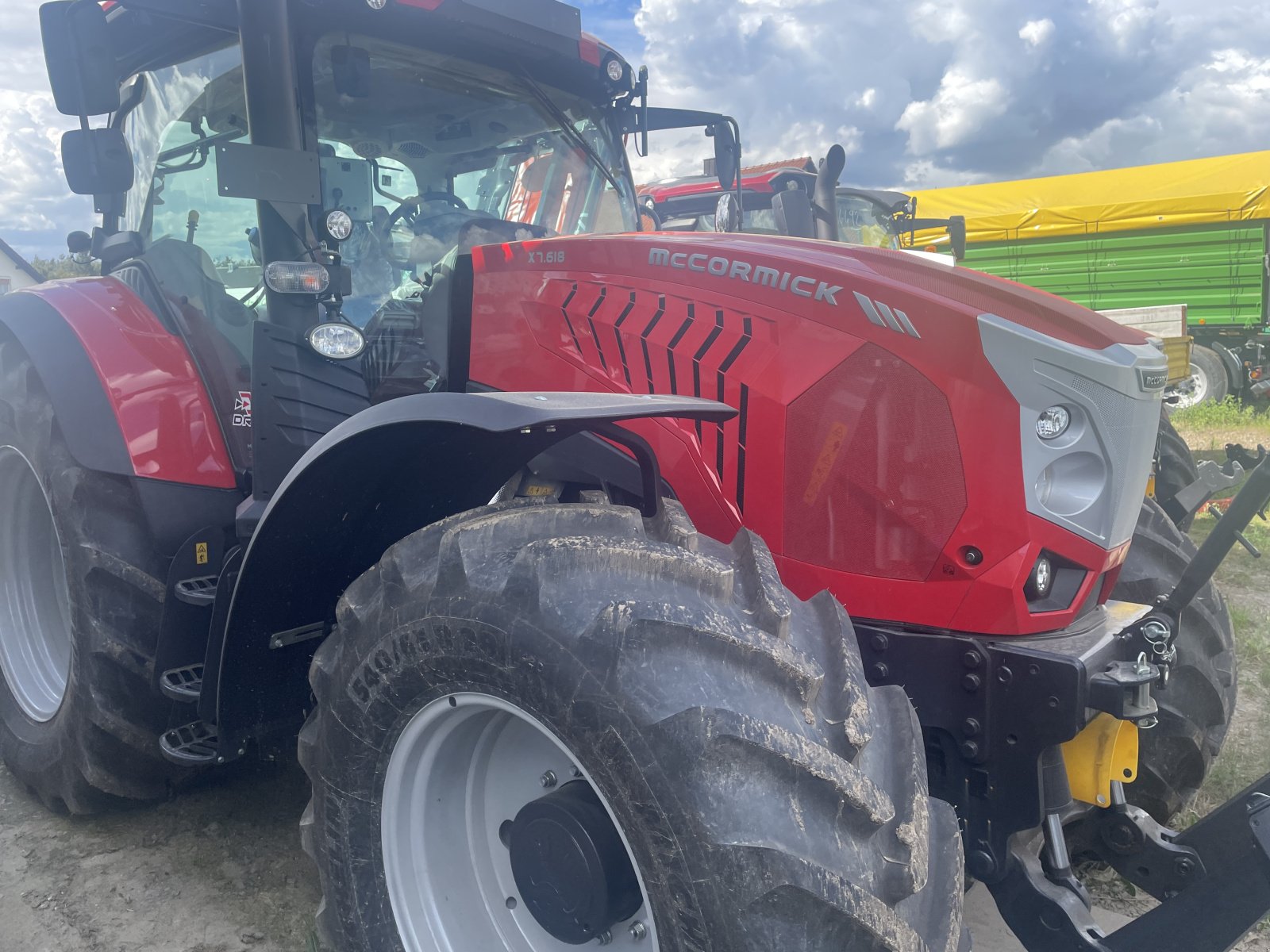 Traktor des Typs McCormick X7.618, Neumaschine in Nittenau (Bild 3)