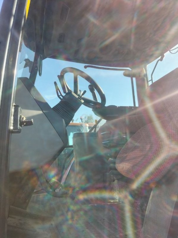 Traktor des Typs McCormick XTX 145, Gebrauchtmaschine in Saint-Priest-Taurion (Bild 4)