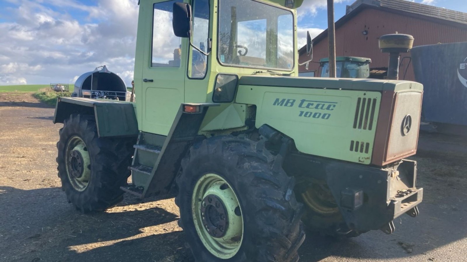 Traktor typu Mercedes-Benz 1000 EN EJER, FRONTLIFT, Gebrauchtmaschine v Dronninglund (Obrázek 1)