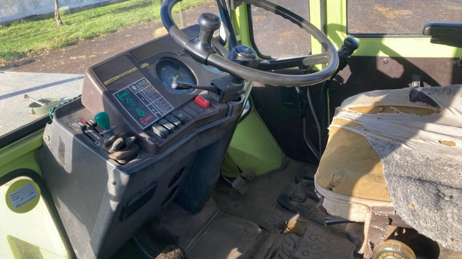 Traktor typu Mercedes-Benz 1000 EN EJER, FRONTLIFT, Gebrauchtmaschine v Dronninglund (Obrázek 4)