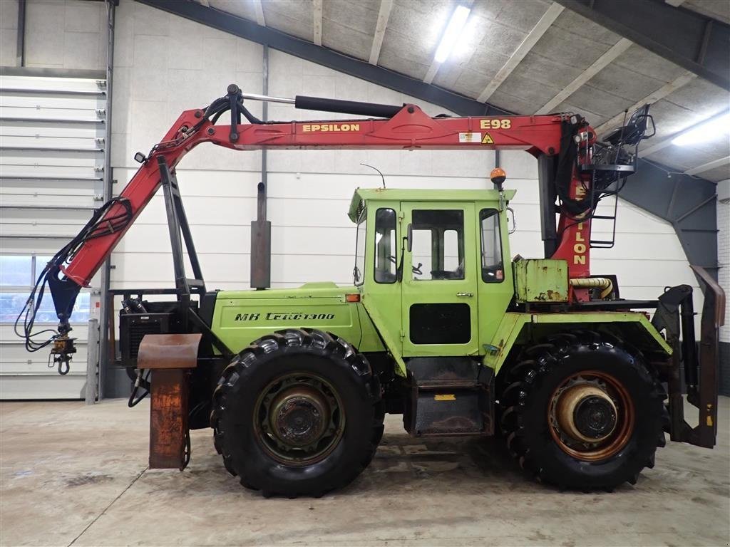 Traktor des Typs Mercedes-Benz 1300 Med Epsilon E98 kran, Gebrauchtmaschine in Haderup (Bild 4)