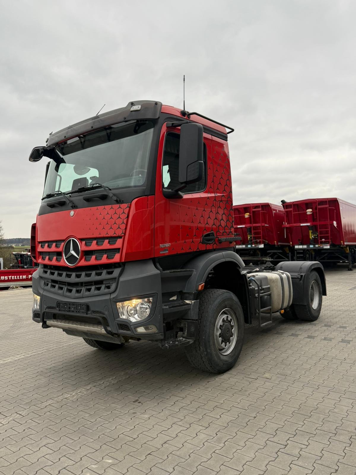 Traktor du type Mercedes-Benz 1851 Agrotruck, Gebrauchtmaschine en Burglengenfeld (Photo 1)