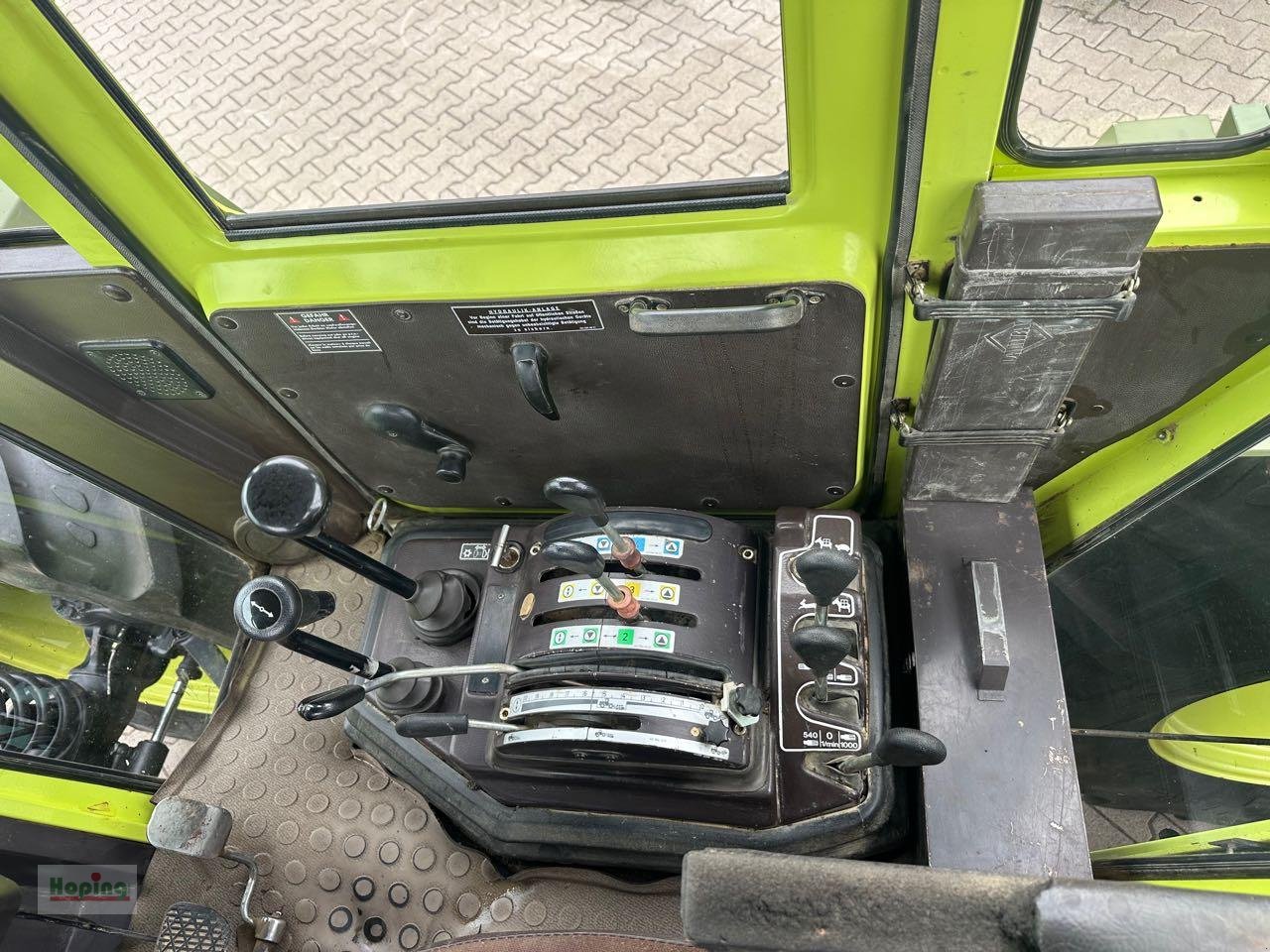 Traktor van het type Mercedes-Benz MB Trac 1500, Gebrauchtmaschine in Bakum (Foto 12)