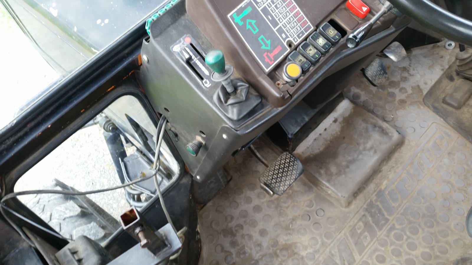 Traktor des Typs Mercedes-Benz MB-Trac 700 K, Gebrauchtmaschine in Reuth (Bild 13)