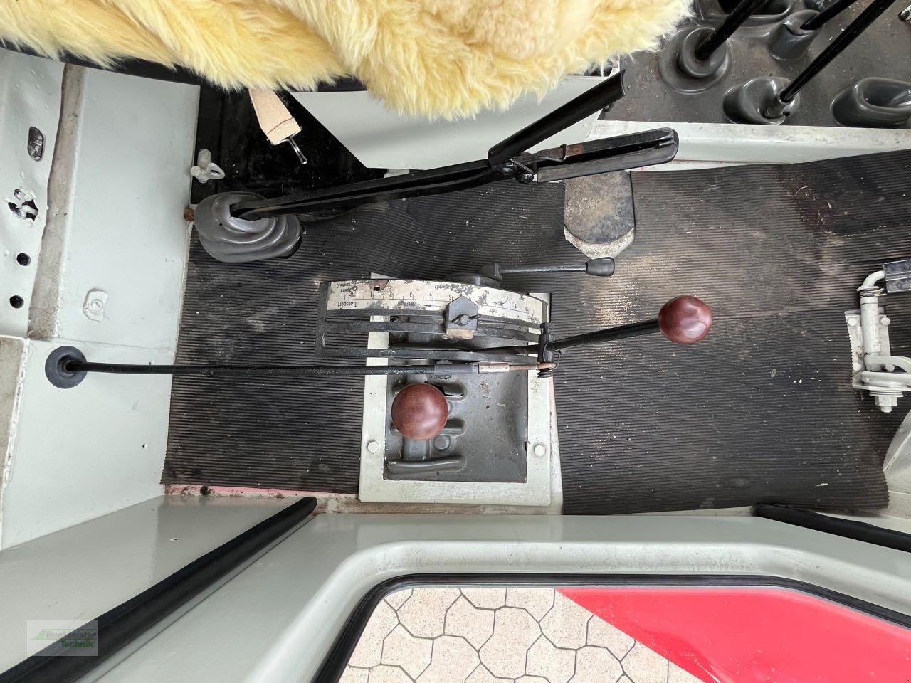 Traktor des Typs Mercedes-Benz MB trac 800, Gebrauchtmaschine in Coppenbruegge (Bild 10)