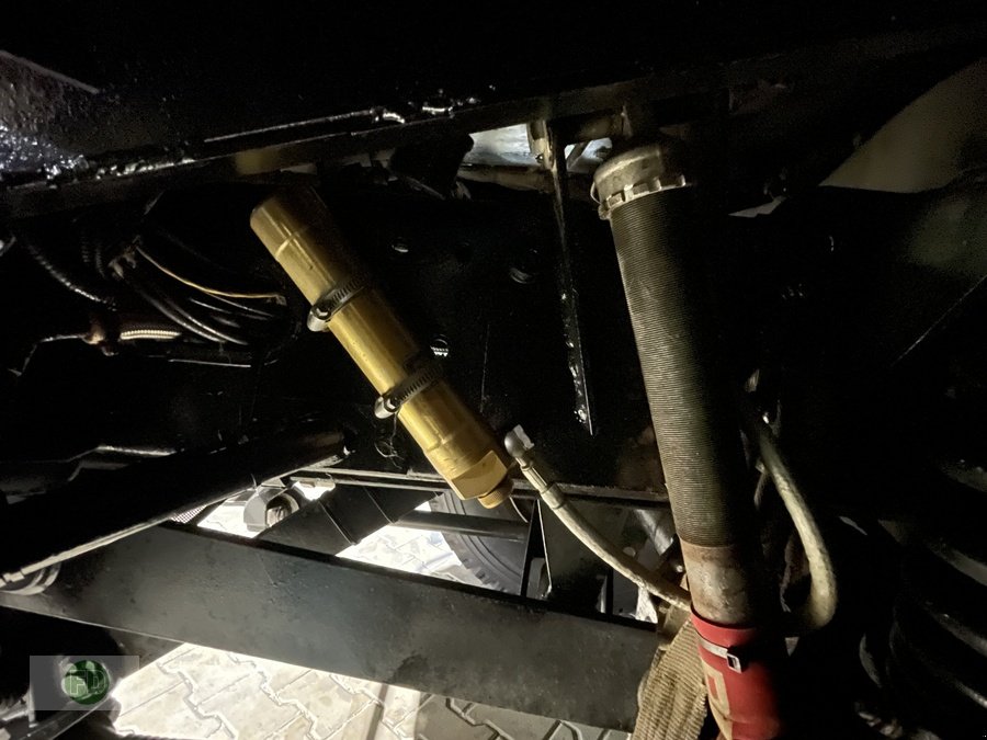 Traktor от тип Mercedes-Benz Ralley Unimog U400, for Classic Dakar 2026, Gebrauchtmaschine в Hinterschmiding (Снимка 7)