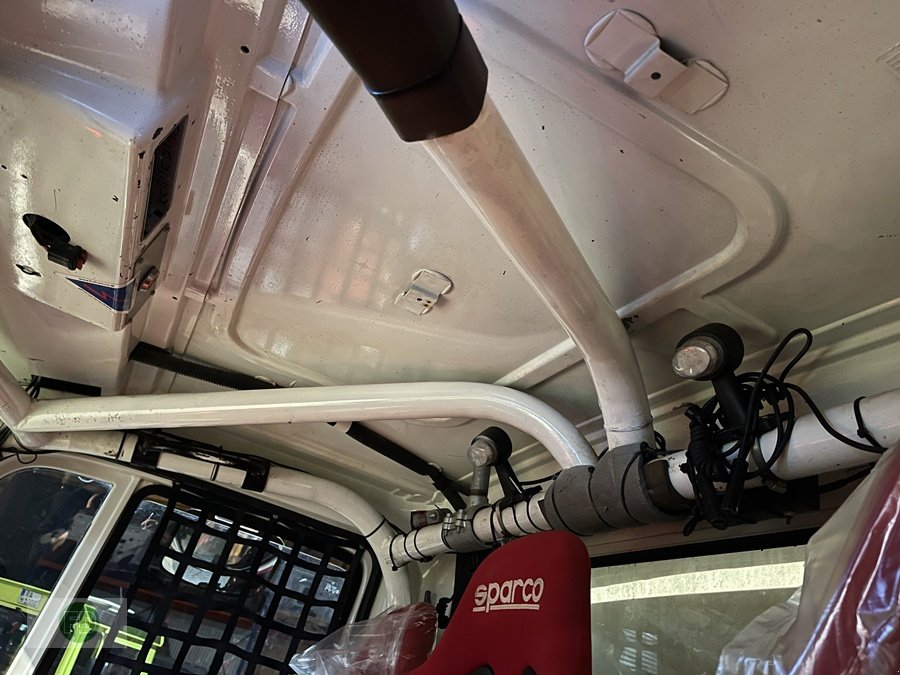 Traktor от тип Mercedes-Benz Ralley Unimog U400, for Classic Dakar 2026, Gebrauchtmaschine в Hinterschmiding (Снимка 13)