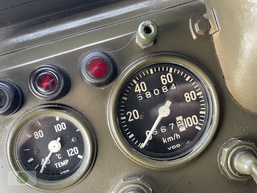 Traktor des Typs Mercedes-Benz Unimog 404 Doka Cabrio, 5 Sitzplätze, mit Pkw Führerschein, Gebrauchtmaschine in Hinterschmiding (Bild 12)