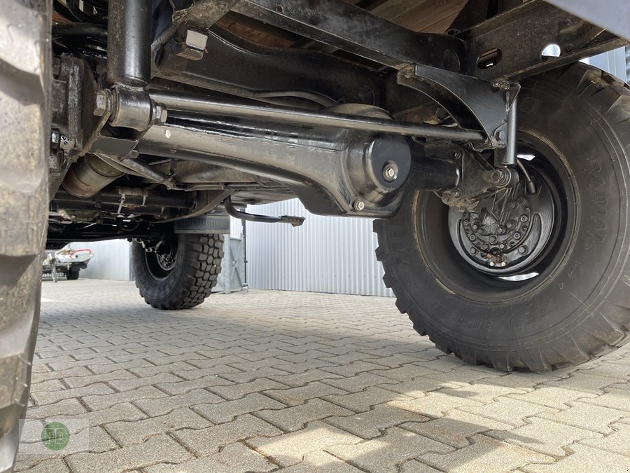 Traktor des Typs Mercedes-Benz Unimog 404 Doka Cabrio, 5 Sitzplätze, mit Pkw Führerschein, Gebrauchtmaschine in Hinterschmiding (Bild 17)