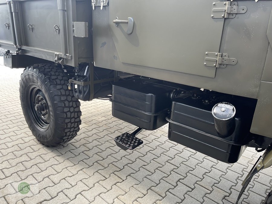 Traktor des Typs Mercedes-Benz Unimog 404 Doka Cabrio, 5 Sitzplätze, mit Pkw Führerschein, Gebrauchtmaschine in Hinterschmiding (Bild 18)