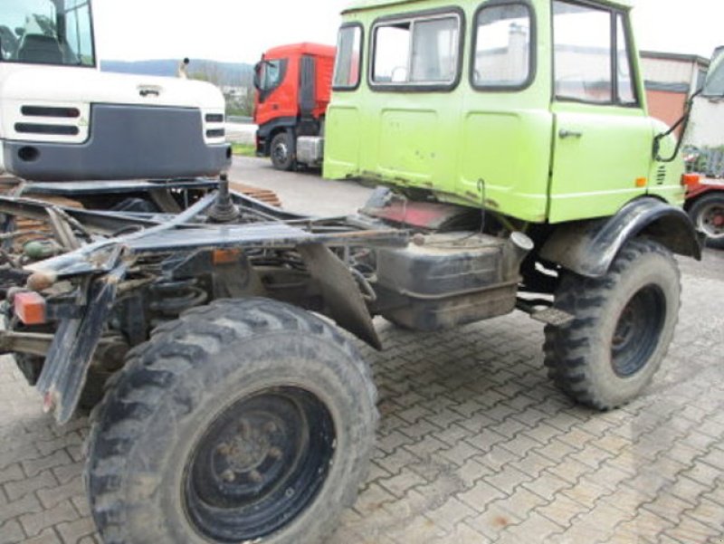 Traktor des Typs Mercedes-Benz Unimog 406 Agrar, Gebrauchtmaschine in Obrigheim (Bild 2)