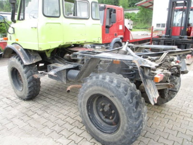 Traktor des Typs Mercedes-Benz Unimog 406 Agrar, Gebrauchtmaschine in Obrigheim (Bild 3)