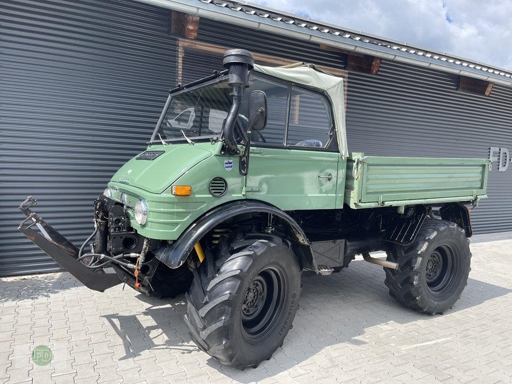 Traktor от тип Mercedes-Benz Unimog 406 Cabrio Agrar , Sammlerzustand, Gebrauchtmaschine в Hinterschmiding (Снимка 3)