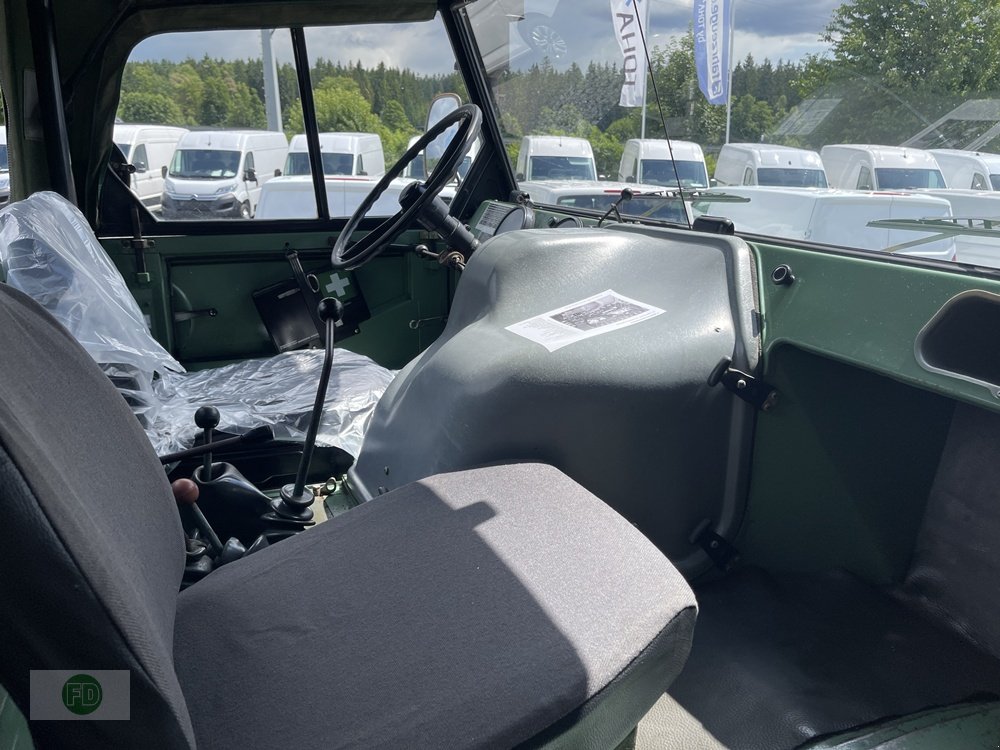 Traktor del tipo Mercedes-Benz Unimog 406 Cabrio mit allen Extras , Sammlerzustand, Gebrauchtmaschine en Hinterschmiding (Imagen 8)