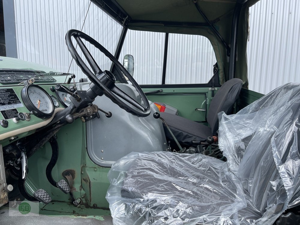 Traktor del tipo Mercedes-Benz Unimog 406 Cabrio mit allen Extras , Sammlerzustand, Gebrauchtmaschine en Hinterschmiding (Imagen 19)