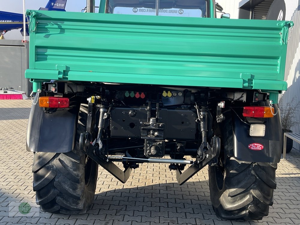 Traktor of the type Mercedes-Benz Unimog 437 , U1800 Agrar mit Klima , terramatik , Sammlerzustand, Gebrauchtmaschine in Hinterschmiding (Picture 4)