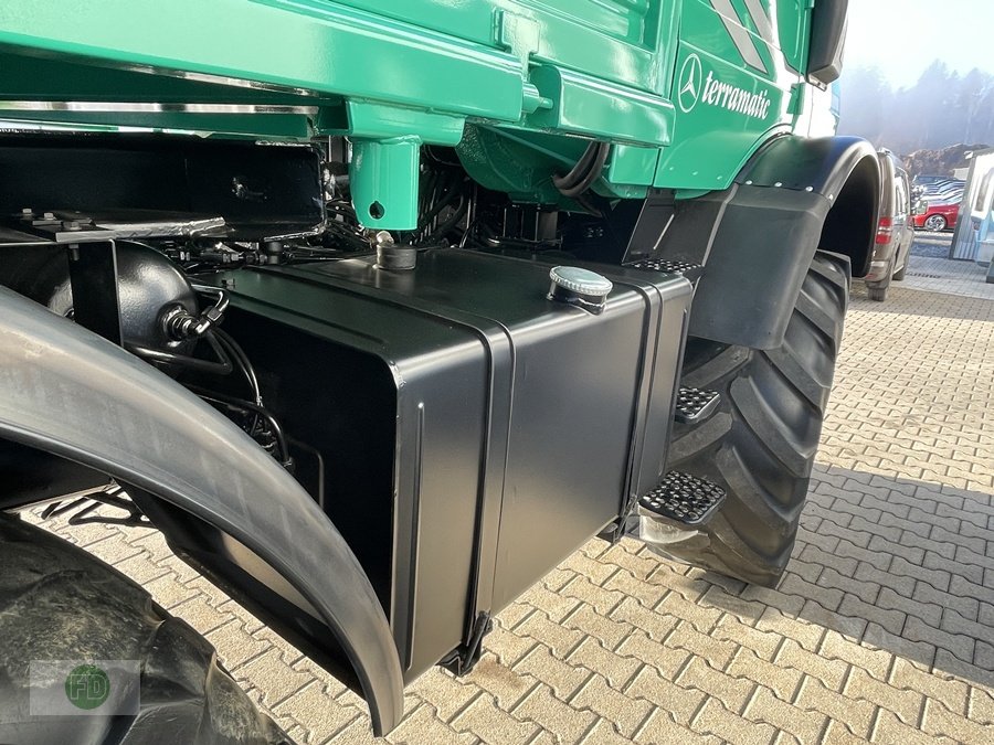 Traktor of the type Mercedes-Benz Unimog 437 , U1800 Agrar mit Klima , terramatik , Sammlerzustand, Gebrauchtmaschine in Hinterschmiding (Picture 8)
