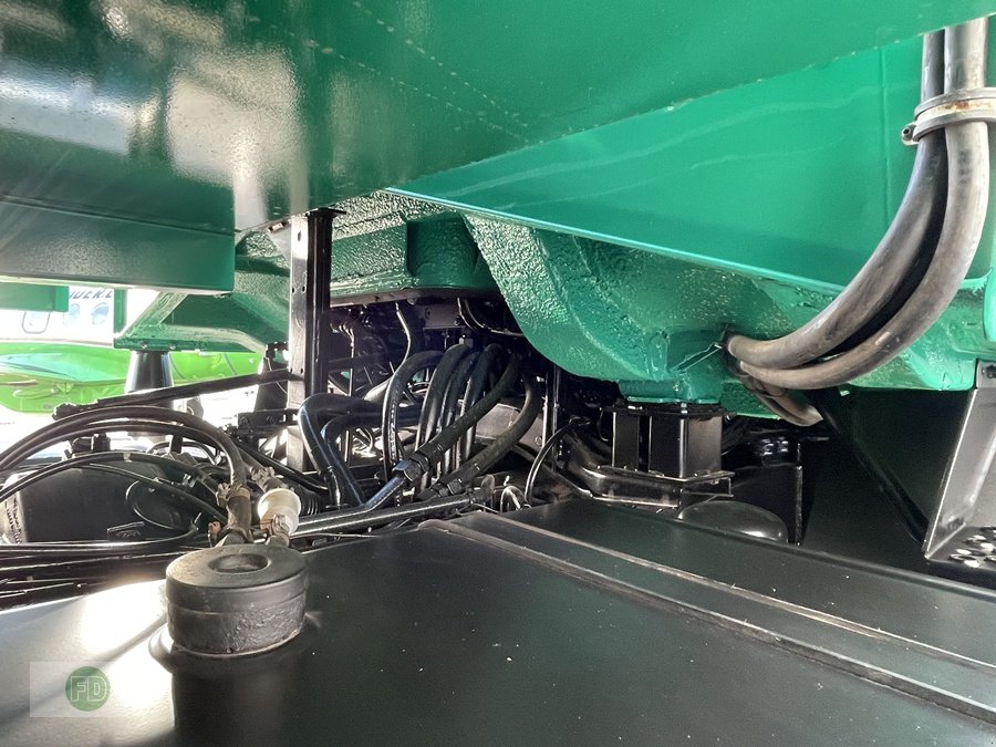 Traktor of the type Mercedes-Benz Unimog 437 , U1800 Agrar mit Klima , terramatik , Sammlerzustand, Gebrauchtmaschine in Hinterschmiding (Picture 9)