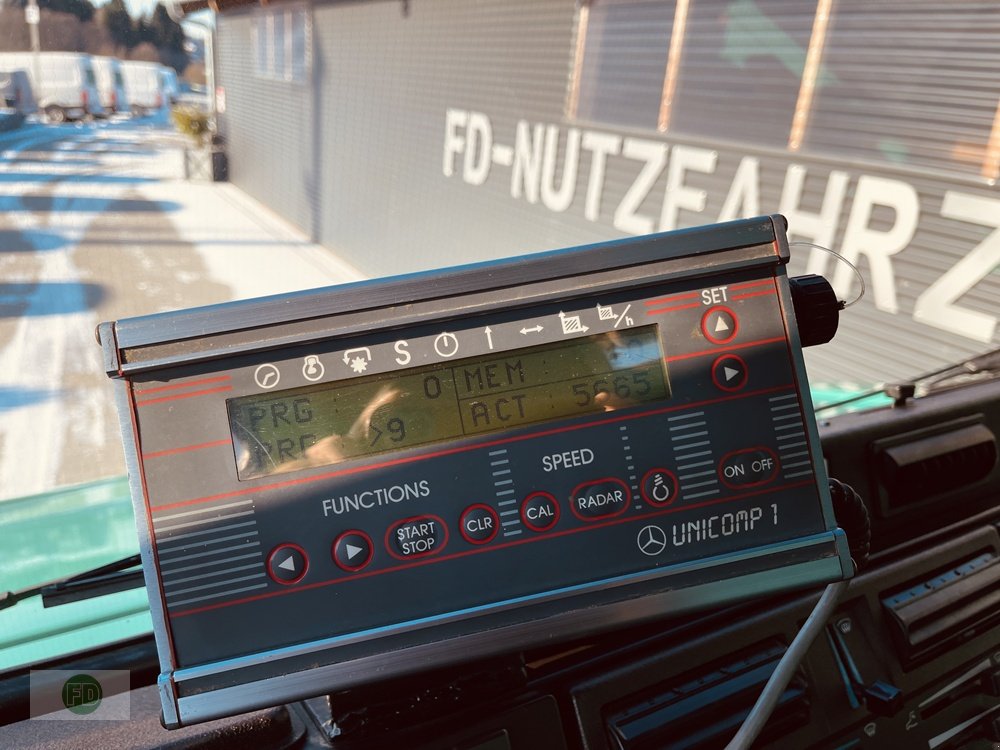 Traktor of the type Mercedes-Benz Unimog 437 , U1800 Agrar mit Klima , terramatik , Sammlerzustand, Gebrauchtmaschine in Hinterschmiding (Picture 14)