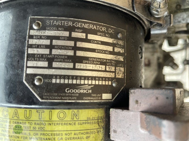 Traktor Türe ait Mercedes-Benz Unimog , Jetstream 3200, echtes Flugzeug für Deko , Blickfang, Gebrauchtmaschine içinde Hinterschmiding (resim 5)