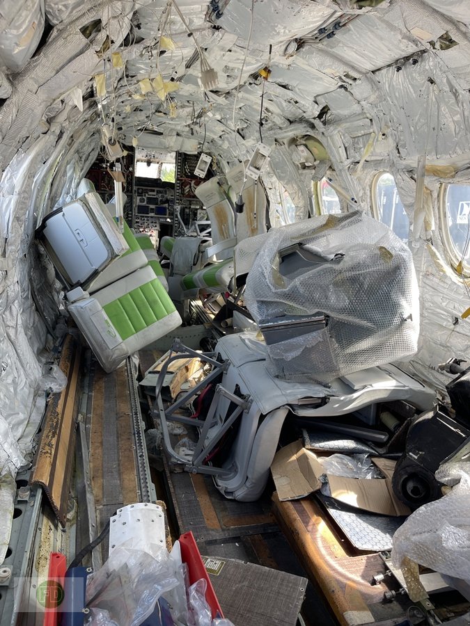 Traktor Türe ait Mercedes-Benz Unimog , Jetstream 3200, echtes Flugzeug für Deko , Blickfang, Gebrauchtmaschine içinde Hinterschmiding (resim 19)