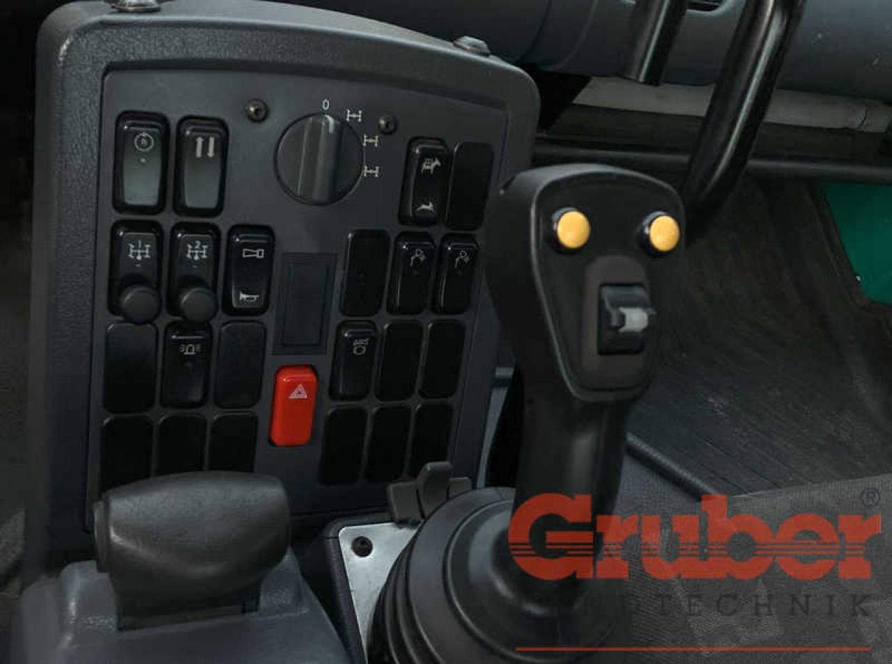 Traktor типа Mercedes-Benz Unimog U 400, Gebrauchtmaschine в Ampfing (Фотография 10)