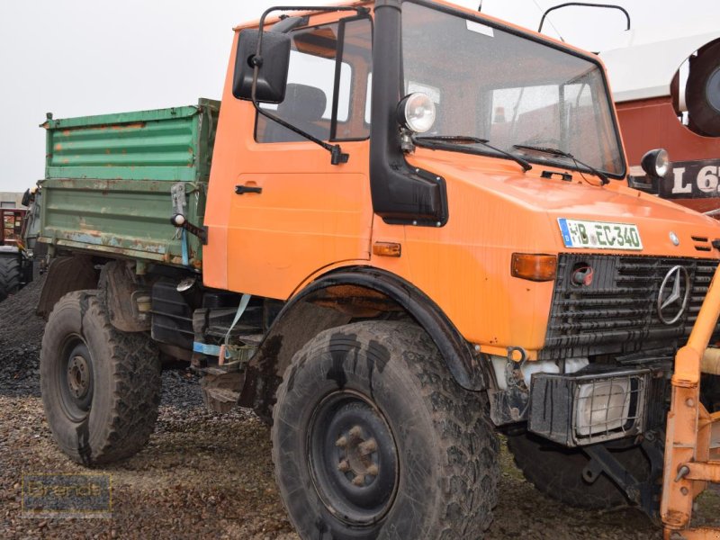 Traktor des Typs Mercedes-Benz Unimog U1200, Gebrauchtmaschine in Oyten (Bild 1)