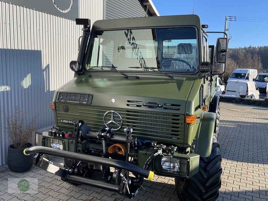 Traktor tipa Mercedes-Benz Unimog U1400 Agrar mit EHR und Hochdach, Gebrauchtmaschine u Hinterschmiding (Slika 19)