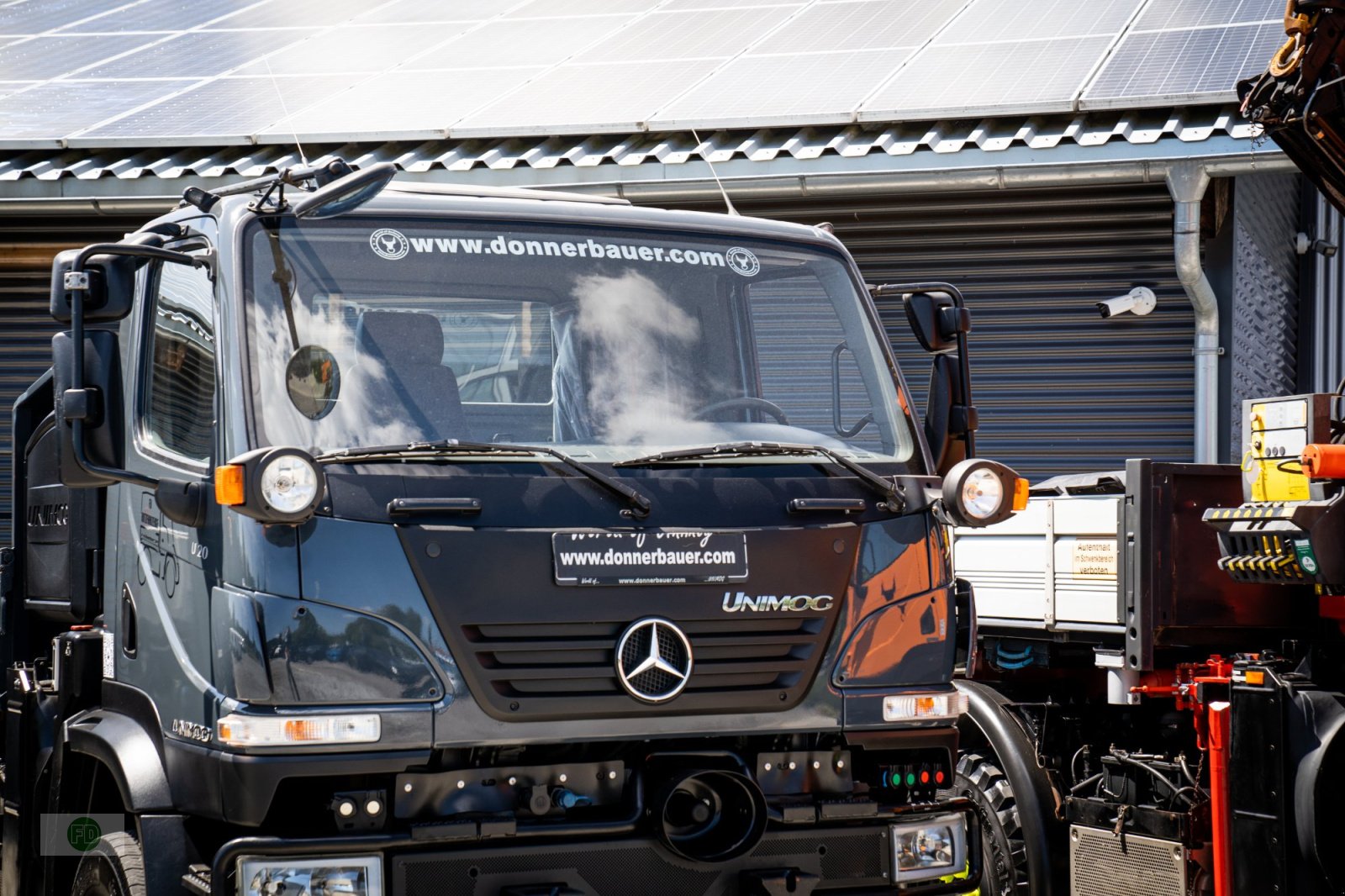 Traktor типа Mercedes-Benz Unimog U20, 7500 kg, 1a Zustand , klein und wendig , Option mit Kran, Gebrauchtmaschine в Hinterschmiding (Фотография 2)
