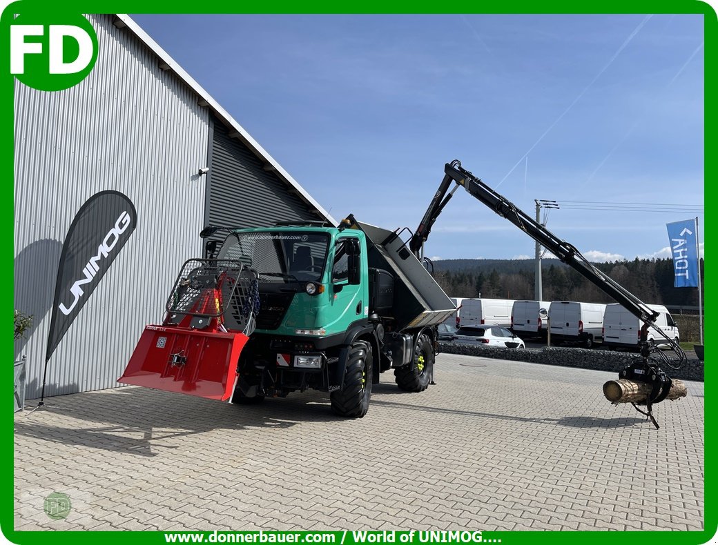 Traktor typu Mercedes-Benz Unimog U20 mit Kran, Agrar , 60 km/h , Fiananzierung mgl., Gebrauchtmaschine v Hinterschmiding (Obrázek 1)